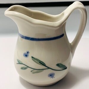 Vint Hartstone Pottery Stoneware Creamer Pitcher Wild Blueberry Signed 1983 EC